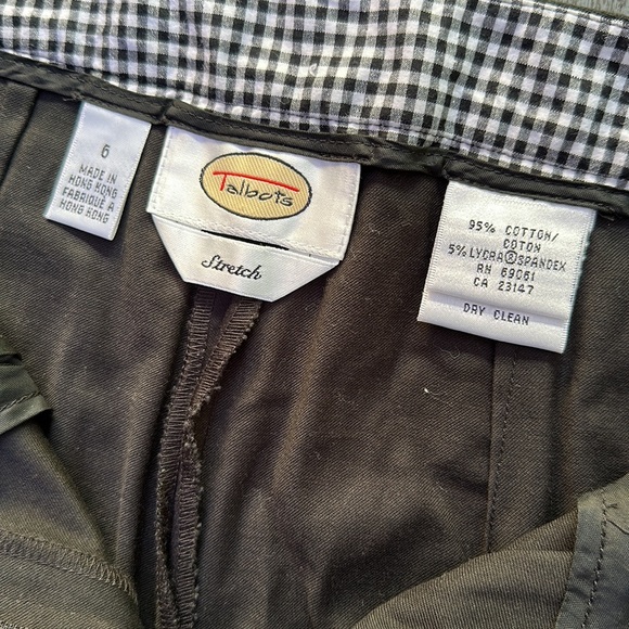 Woman’s Talbots Crop Pants - Picture 3 of 4